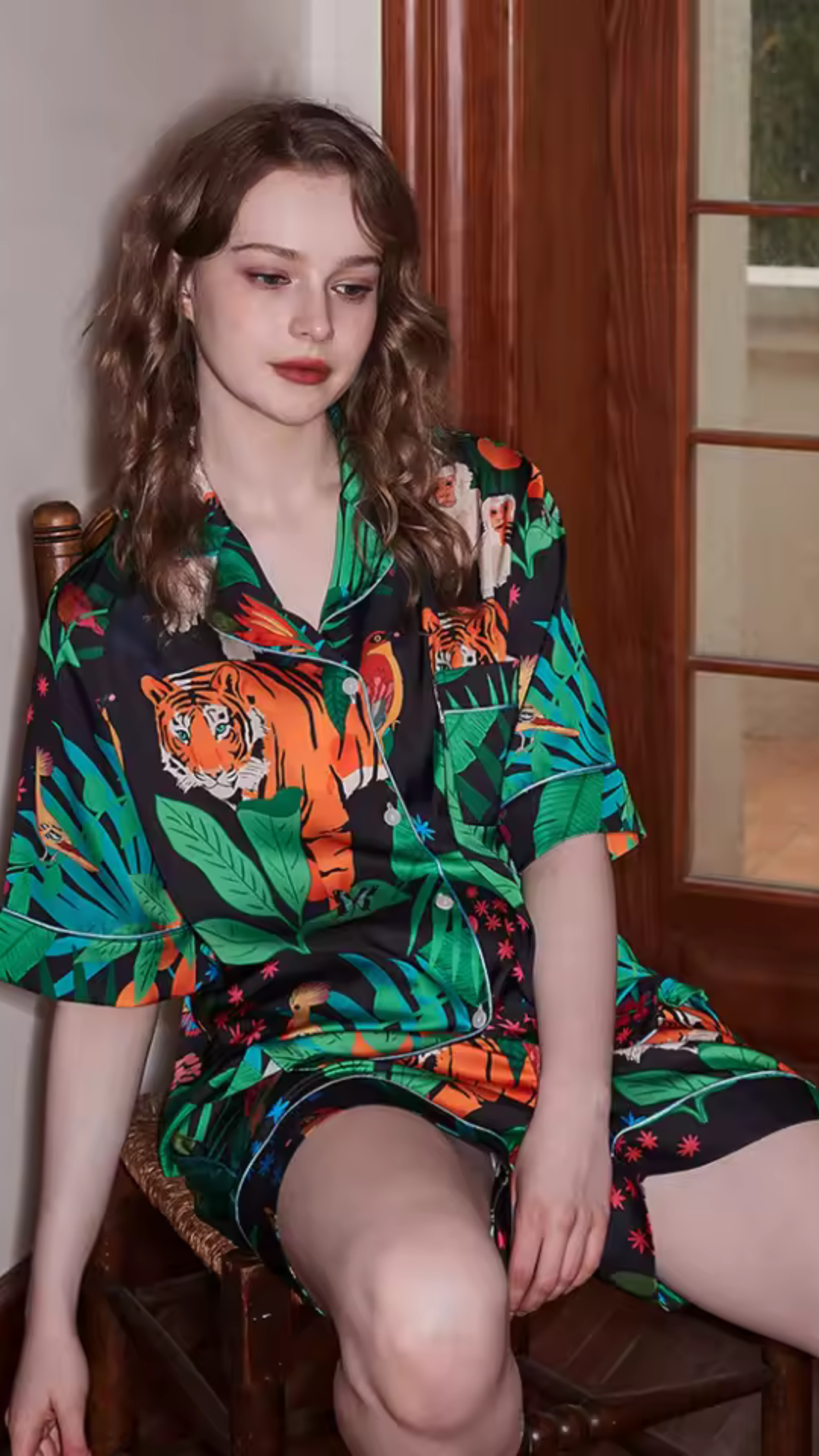 Midnight Tropics - Short
