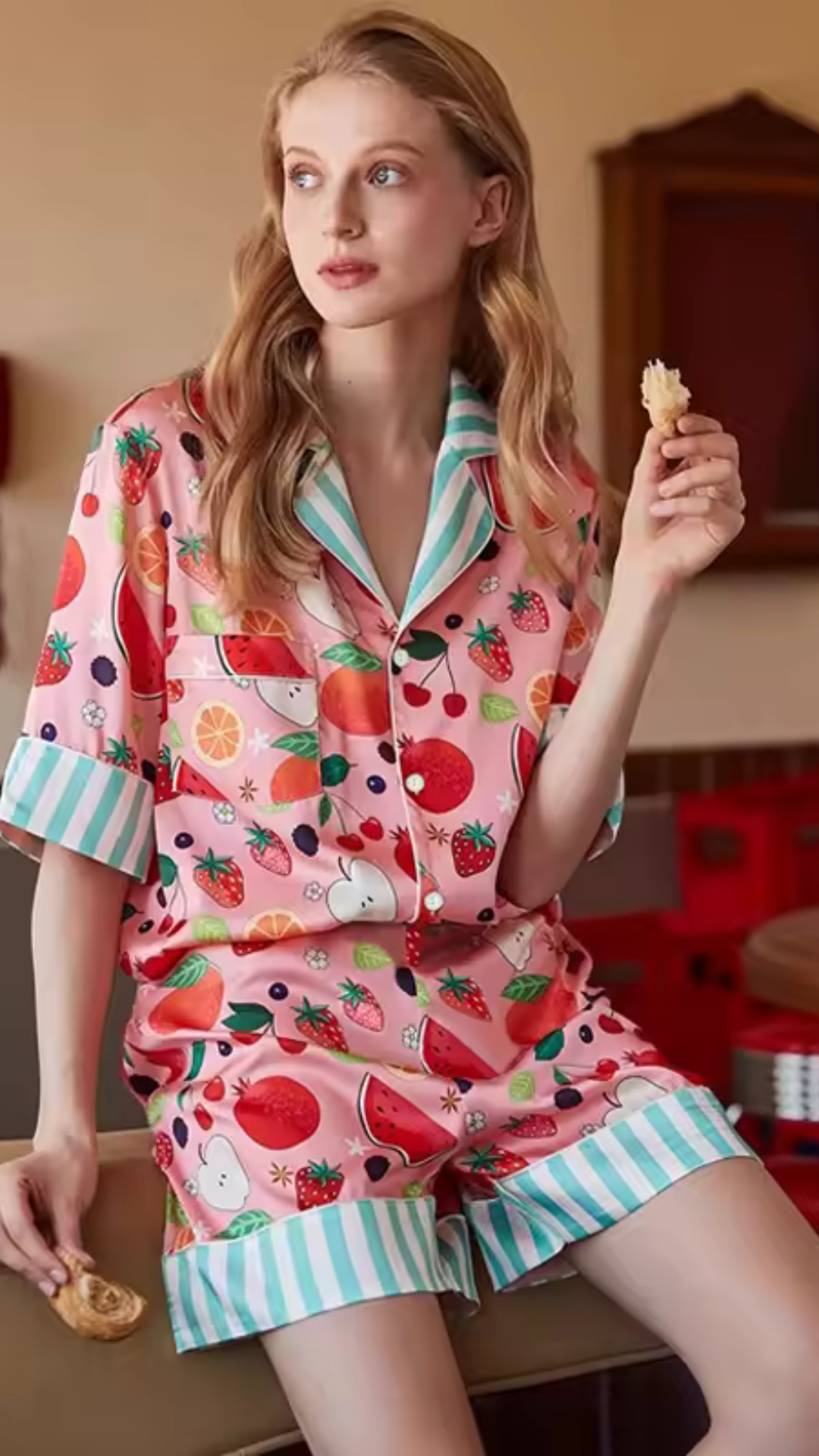 Fruity Fiesta - Short